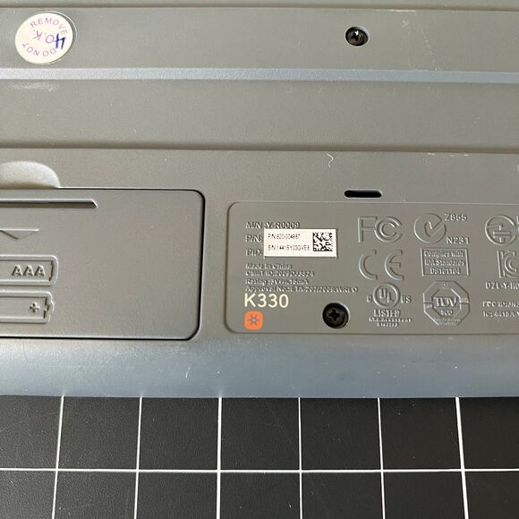 Logitech K330 Wireless Keyboard in Black - Picture 5 of 8